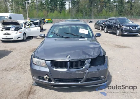 2006 BMW 330Xi z USA, uszkodzony, nr VIN WBAVD33596KV63626